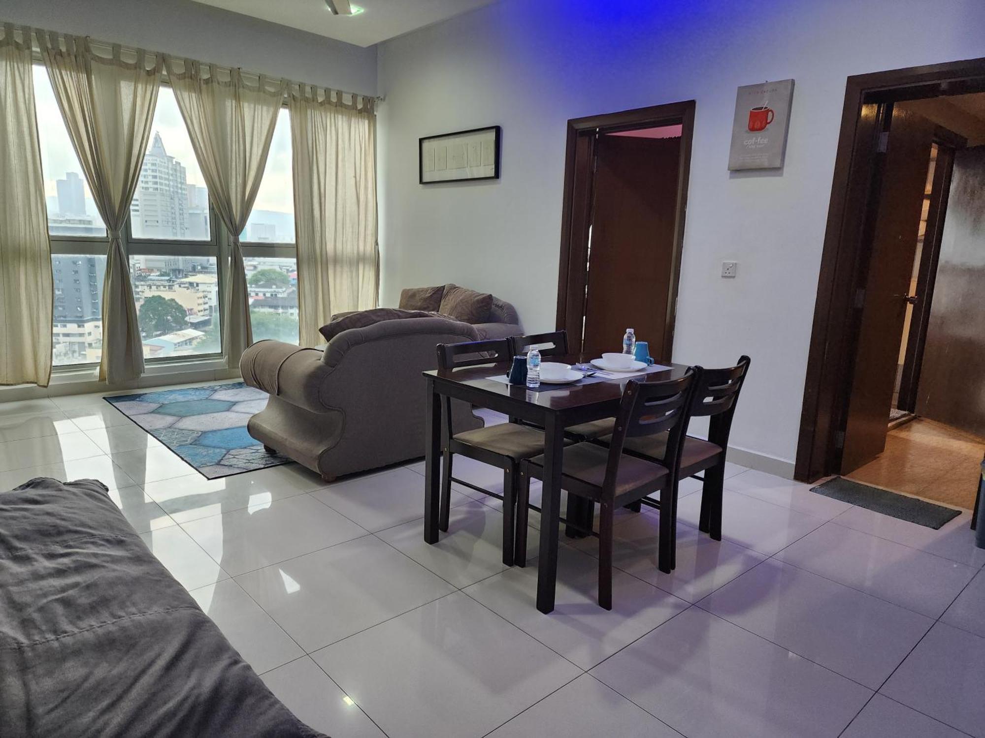 Regalia Couples Klcc Apartment