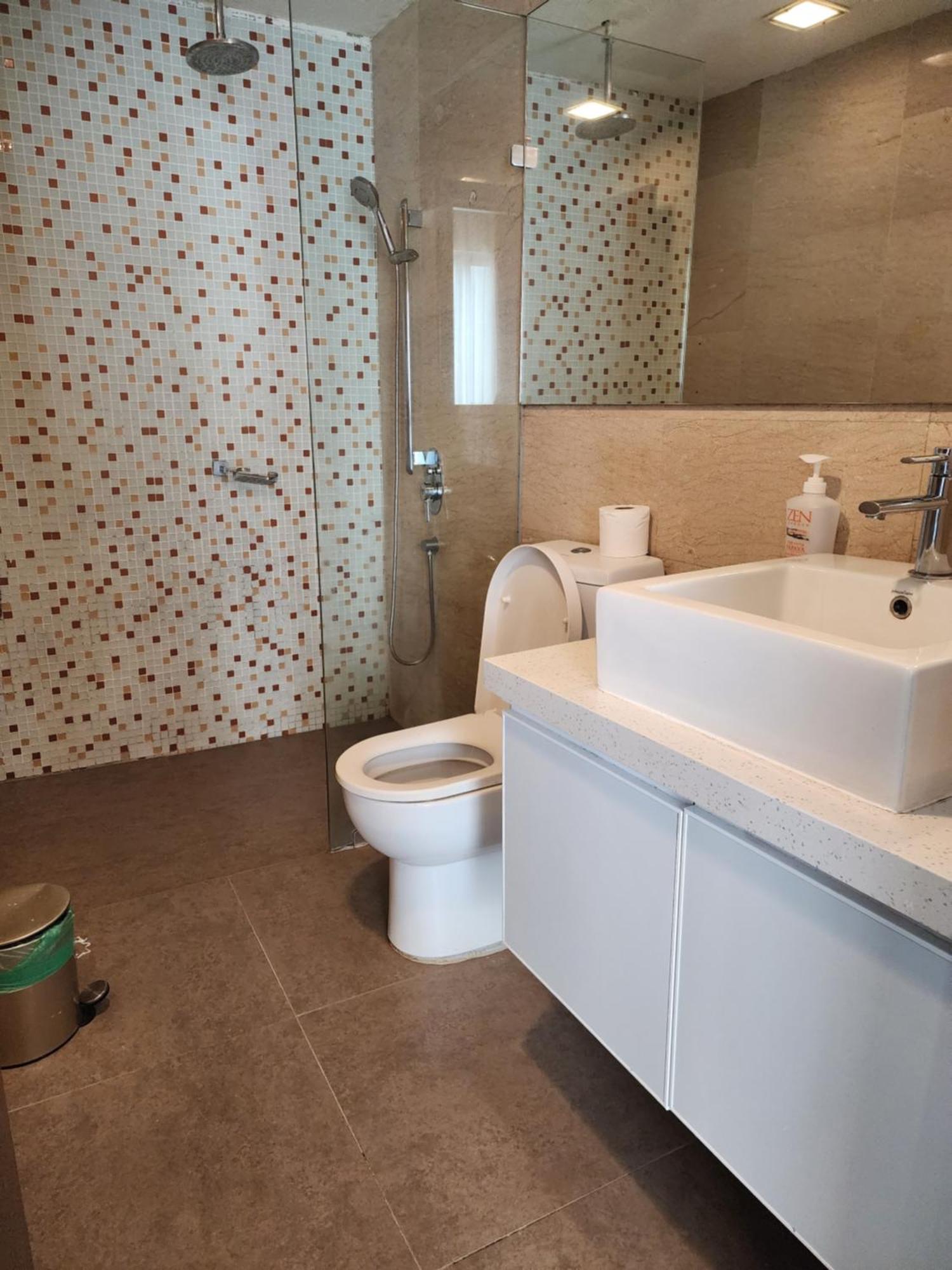 Regalia Couples Klcc Apartment *